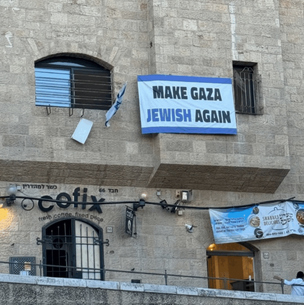 Analyse critique de l’opinion israélienne face à la destruction de Gaza, entre mythes médiatiques, radicalisation coloniale et impasses politiques durables.